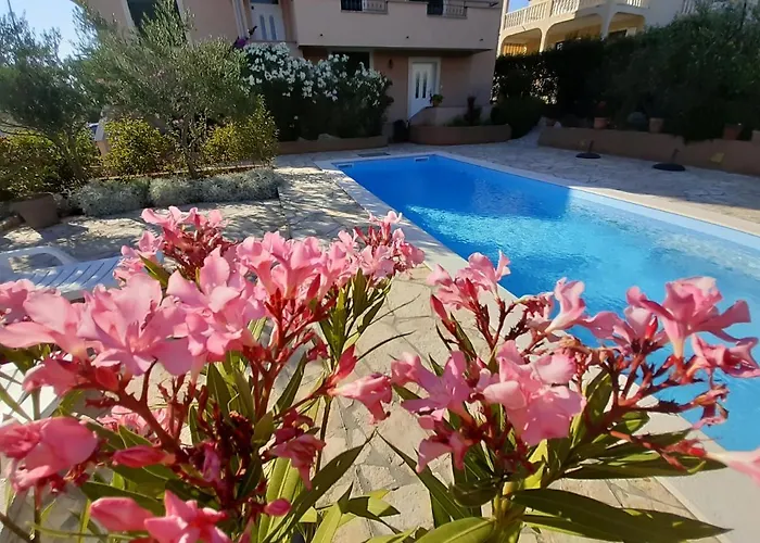 Lara & Luka דירה זאדאר