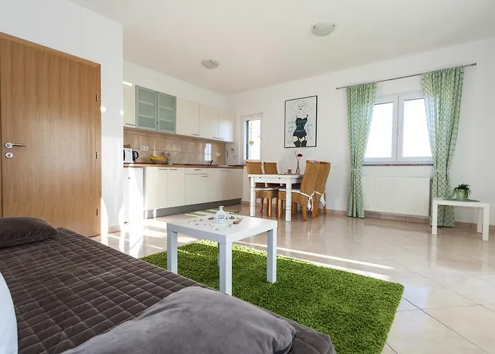 Lara & Luka * זאדאר